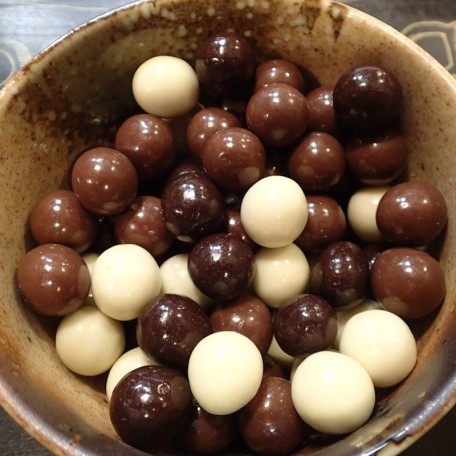 Nocciole IGP Piemonte ricoperte con 3 cioccolati 100g.