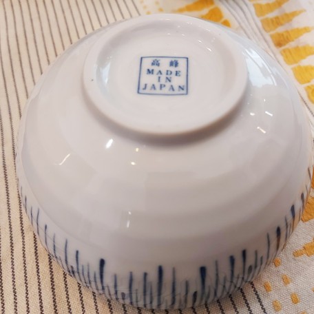 Ciotola per tè Matcha bianca e blu