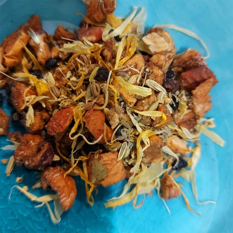 Tisana del Brutto Tempo con sambuco, miele, finocchio.