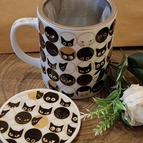 Tisaniera in porcellana made in Japan con tanti gatti