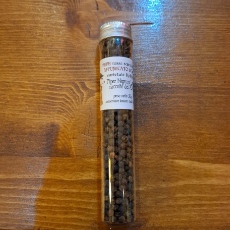 Pepe Nero Rosso Scuro AFFUMICATO di Sarawak var.Kuking 30g